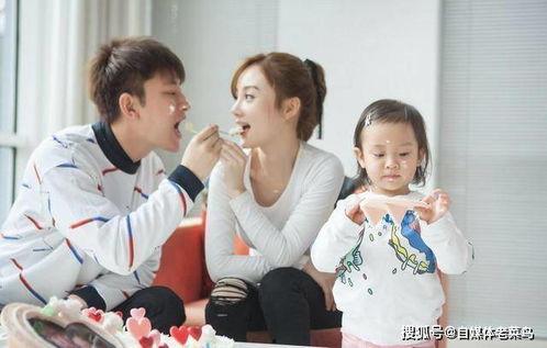 直播妈妈敲门吃瓜视频,一场意外的家庭直播秀