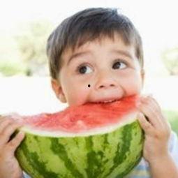 宝宝吃瓜头像情侣,宝宝吃瓜头像情侣的甜蜜日常