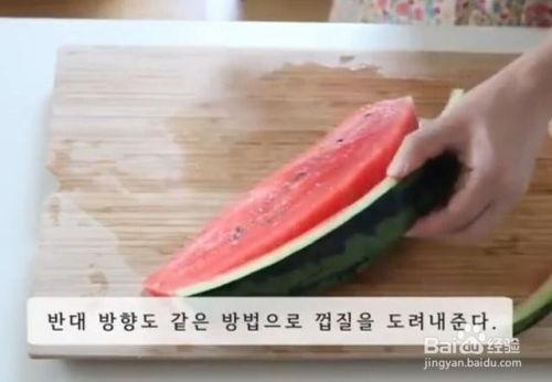 吃瓜切瓜勺子怎么用,吃瓜切瓜勺子的正确使用指南