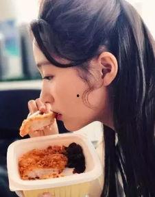 小邓只吃瓜,小邓的瓜食人生