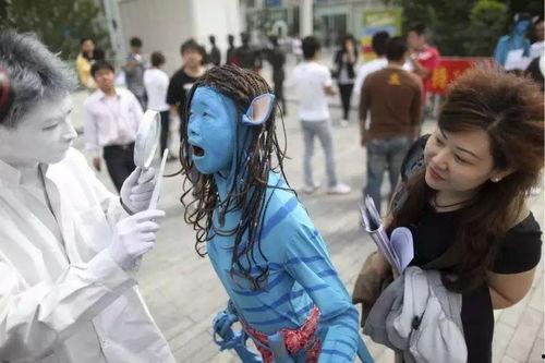 鲁迅吃瓜群众图,鲁迅视角下的“吃瓜群众”众生相